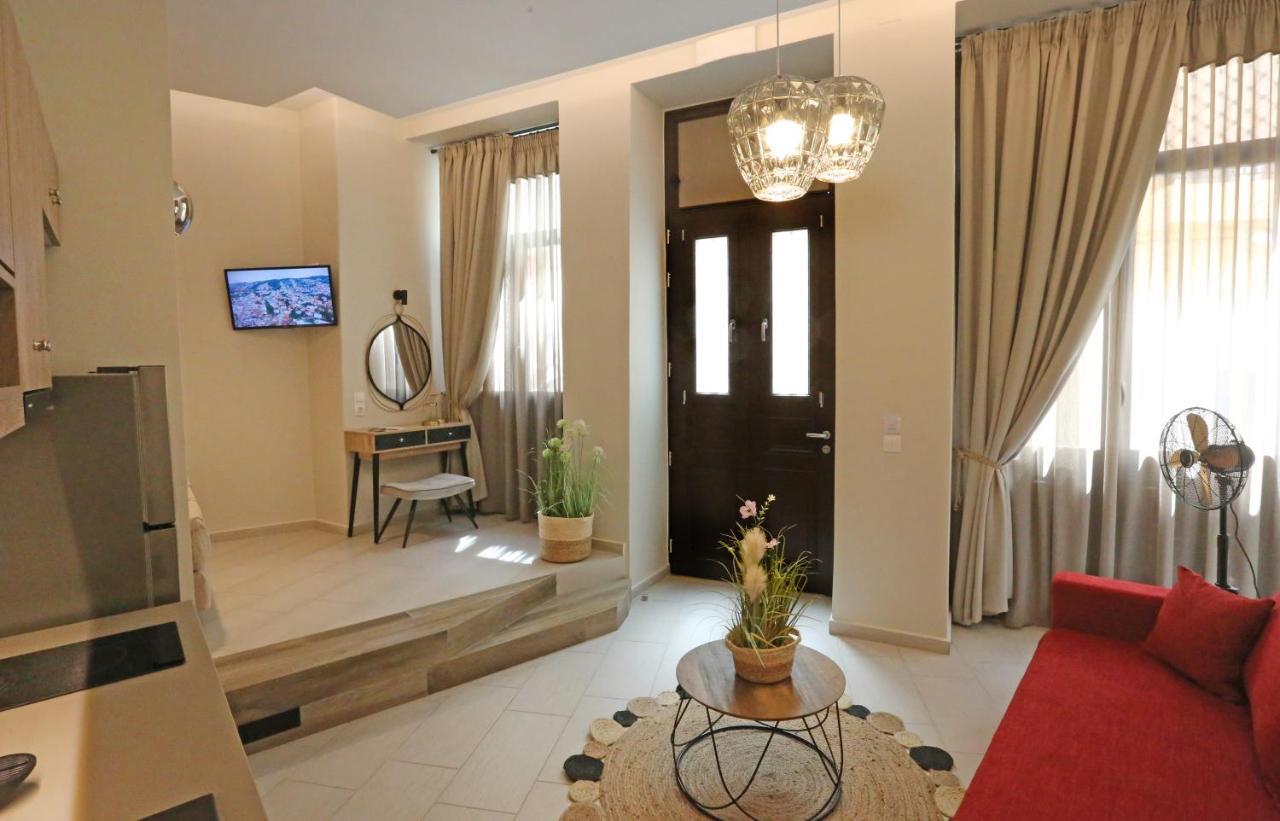 One Suite Syros Ermoupoli Bagian luar foto