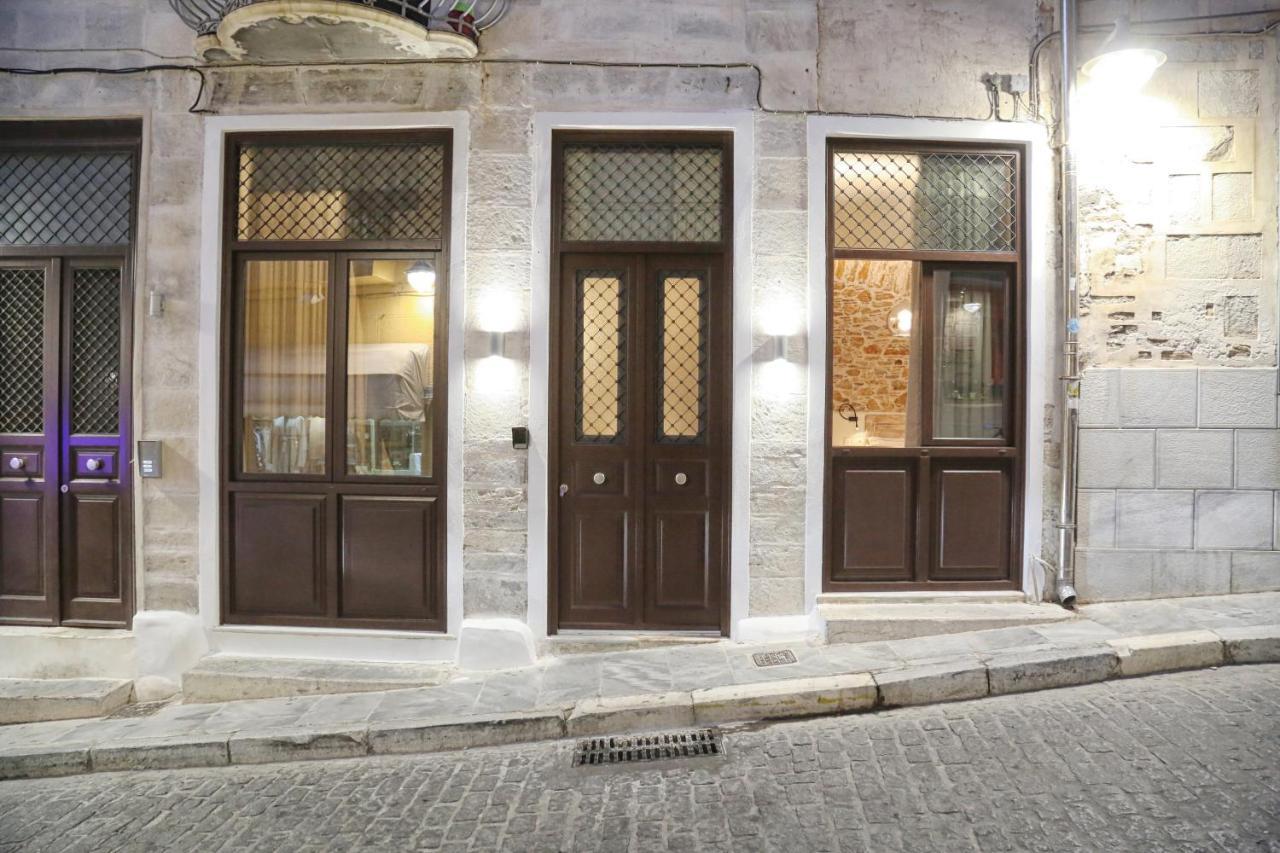 One Suite Syros Ermoupoli Bagian luar foto