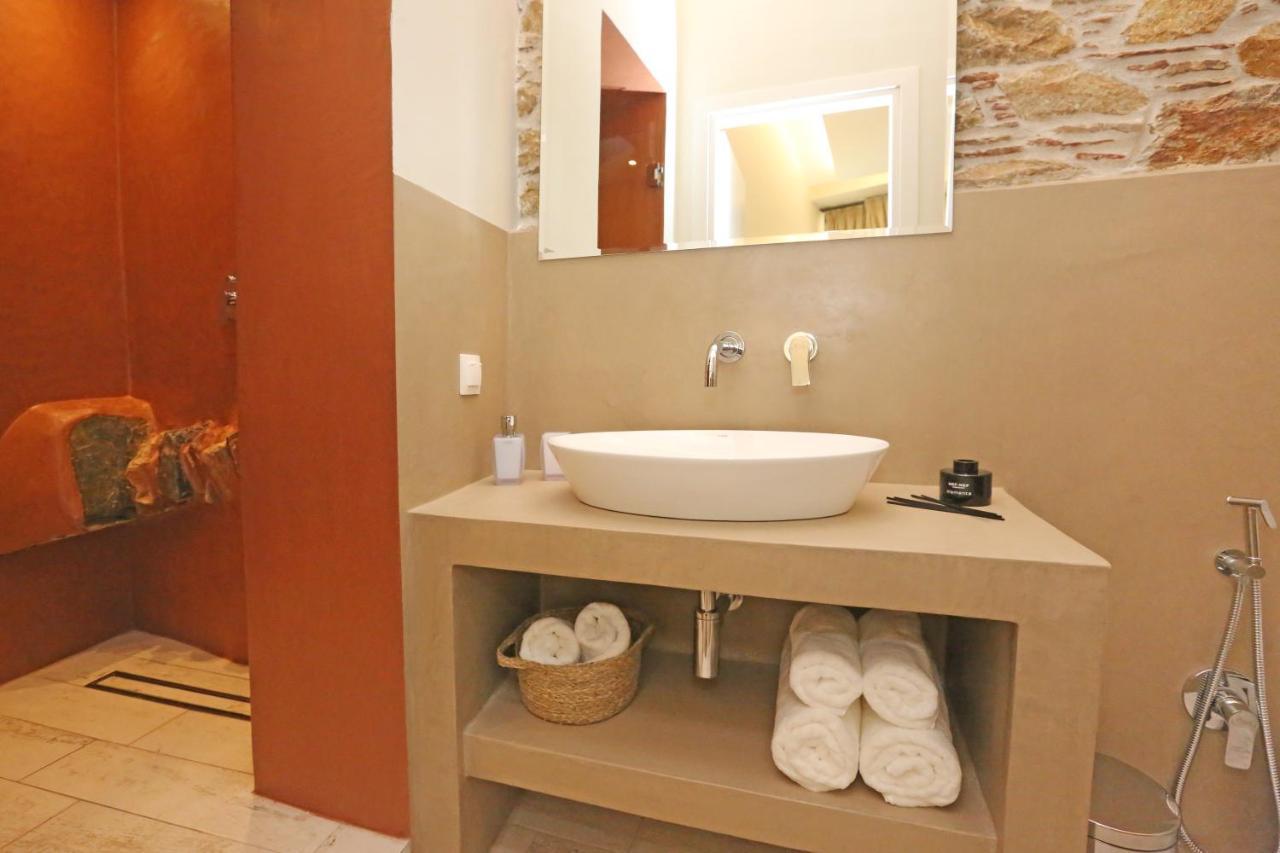 One Suite Syros Ermoupoli Bagian luar foto