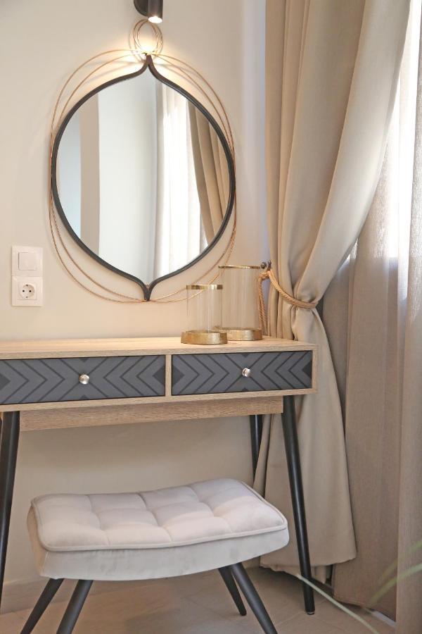 One Suite Syros Ermoupoli Bagian luar foto