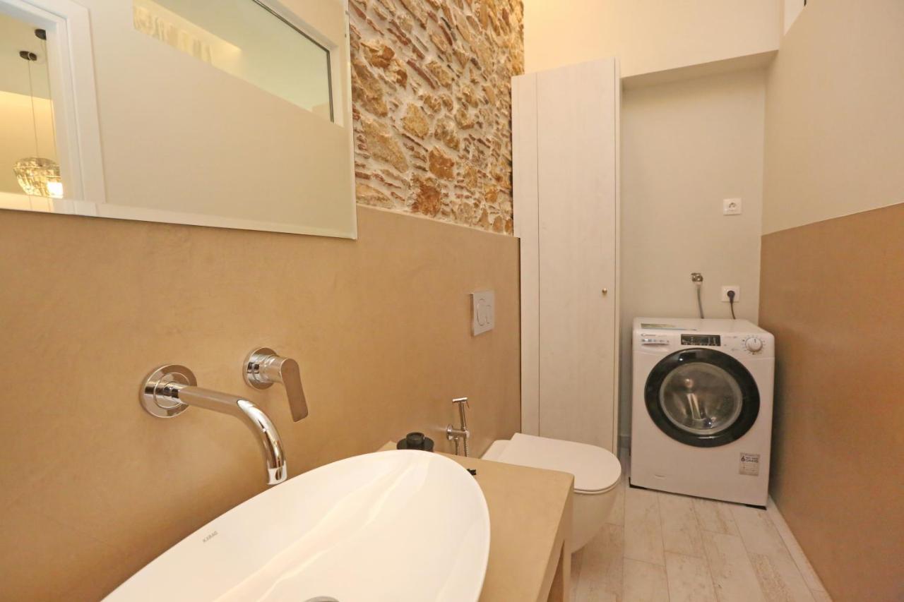 One Suite Syros Ermoupoli Bagian luar foto
