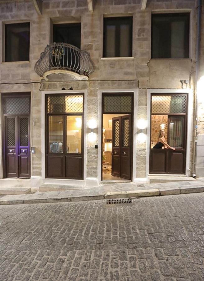 One Suite Syros Ermoupoli Bagian luar foto